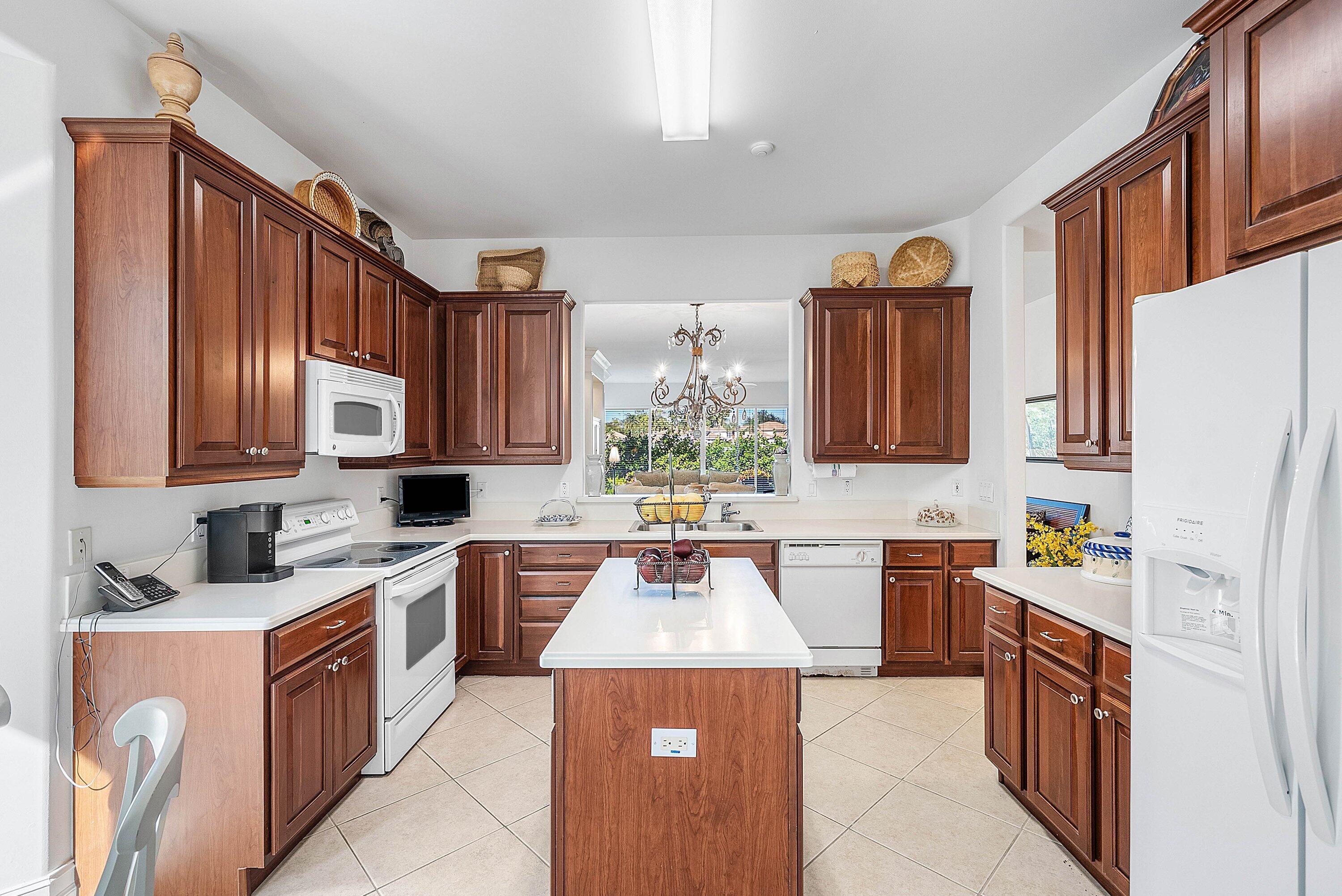 6197 Island Walk, Unit A Boca Raton, FL 33496 - Photo 2 of 51 Kitchen