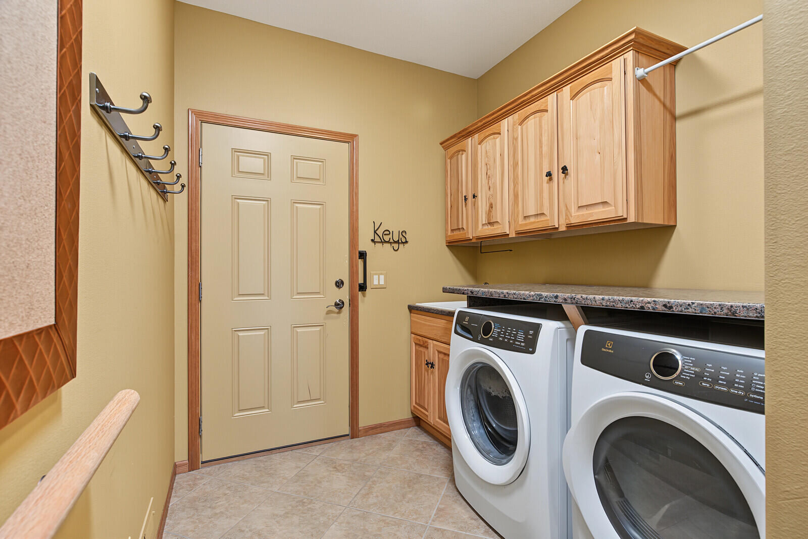 424 French Road Onalaska, WI 54650 - Photo 36 of 50 38_424FrenchRd_LaundryRm1_mls