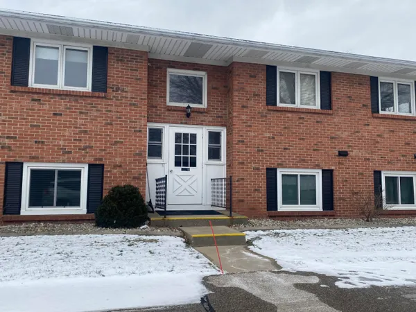 $154,900 | 230 South State Street, Unit 15, Zeeland, MI 49464