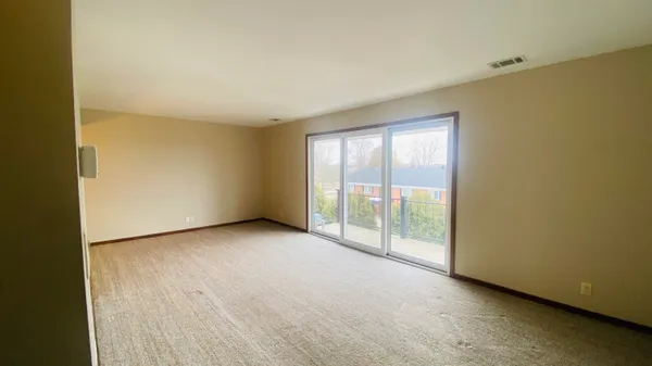 $154,900 | 230 South State Street, Unit 15, Zeeland, MI 49464