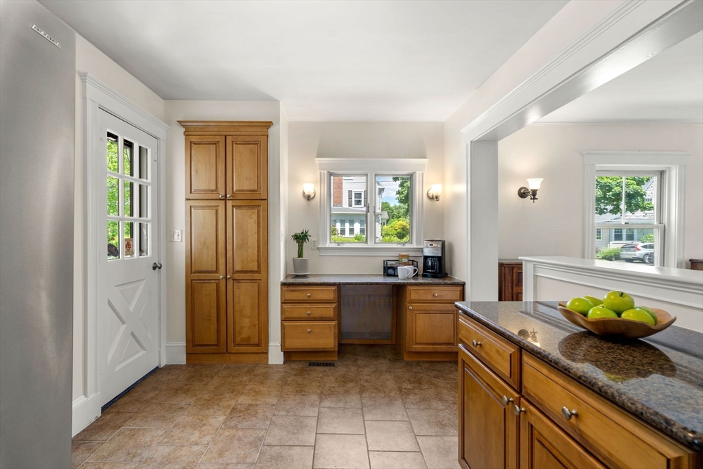 67 Millett Road Swampscott, MA 01907 - Photo 11 of 40