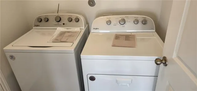 $2,000 | 18312 Speculator Lane, Elgin, TX 78621