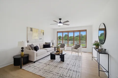 $850,000 | 28 Windemere Lane, South Barrington, IL 60192