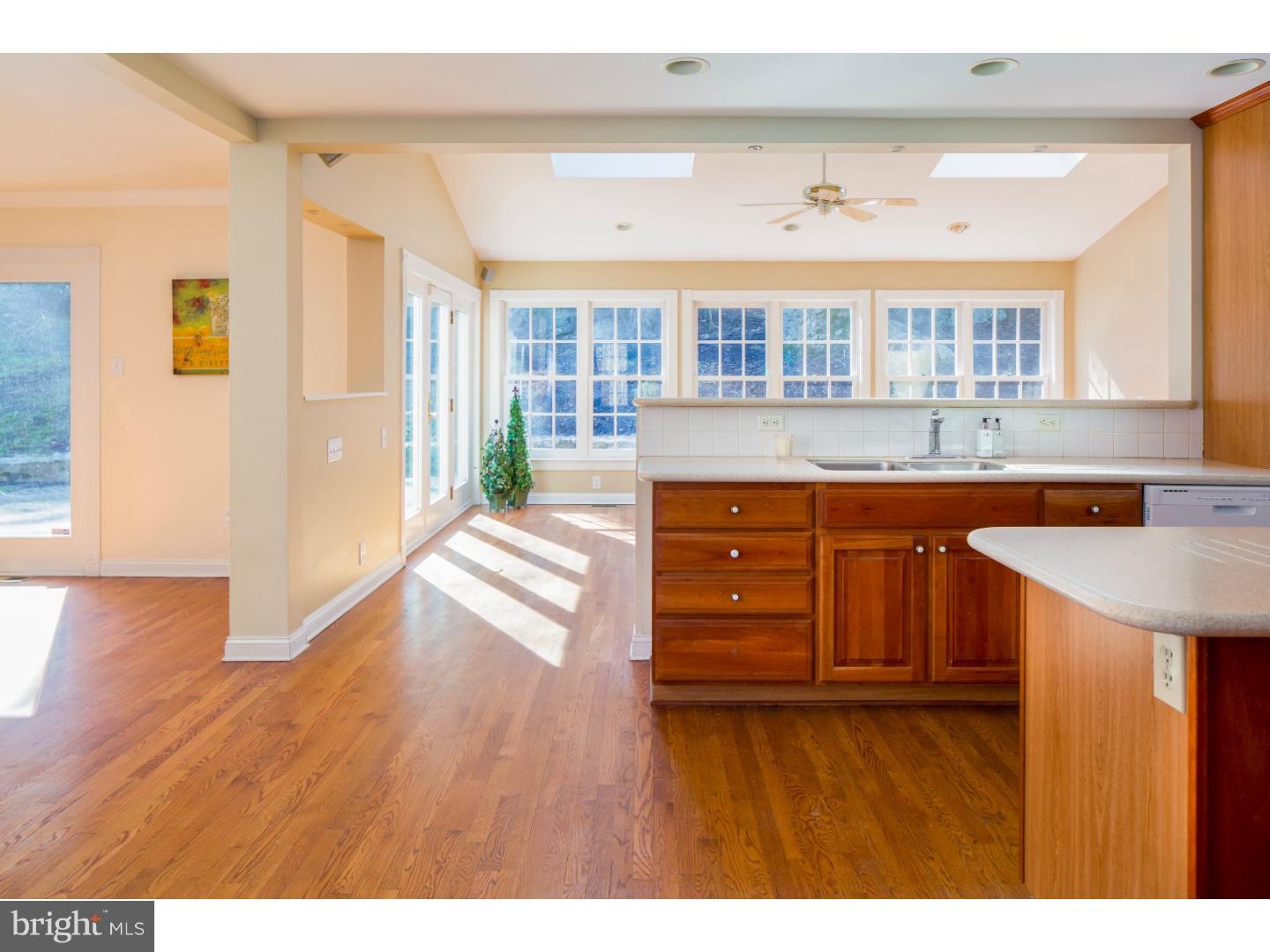 306 French Road Newtown Square, PA 19073 - Photo 8 of 24 Kitchen