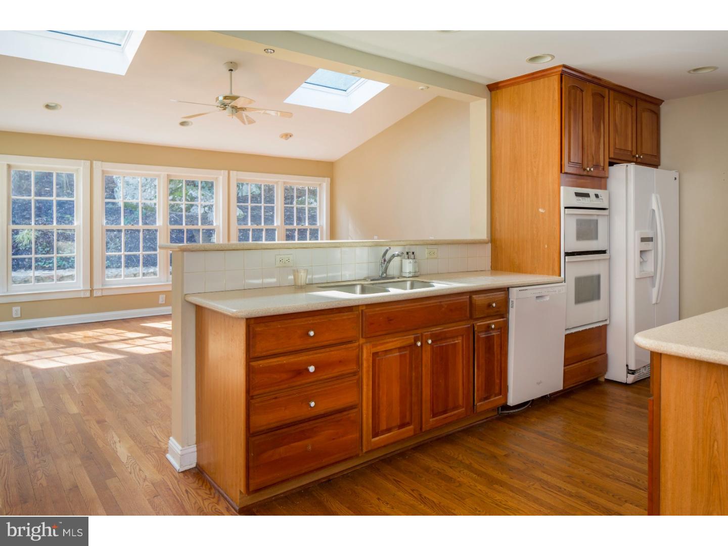 306 French Road Newtown Square, PA 19073 - Photo 9 of 24 Kitchen
