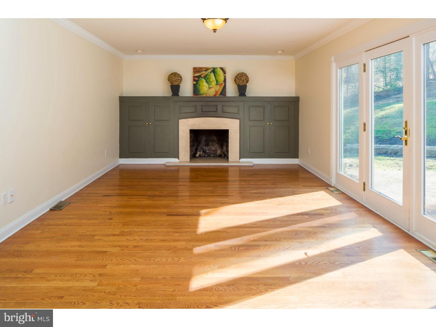306 French Road Newtown Square, PA 19073 - Photo 10 of 24 Family Room