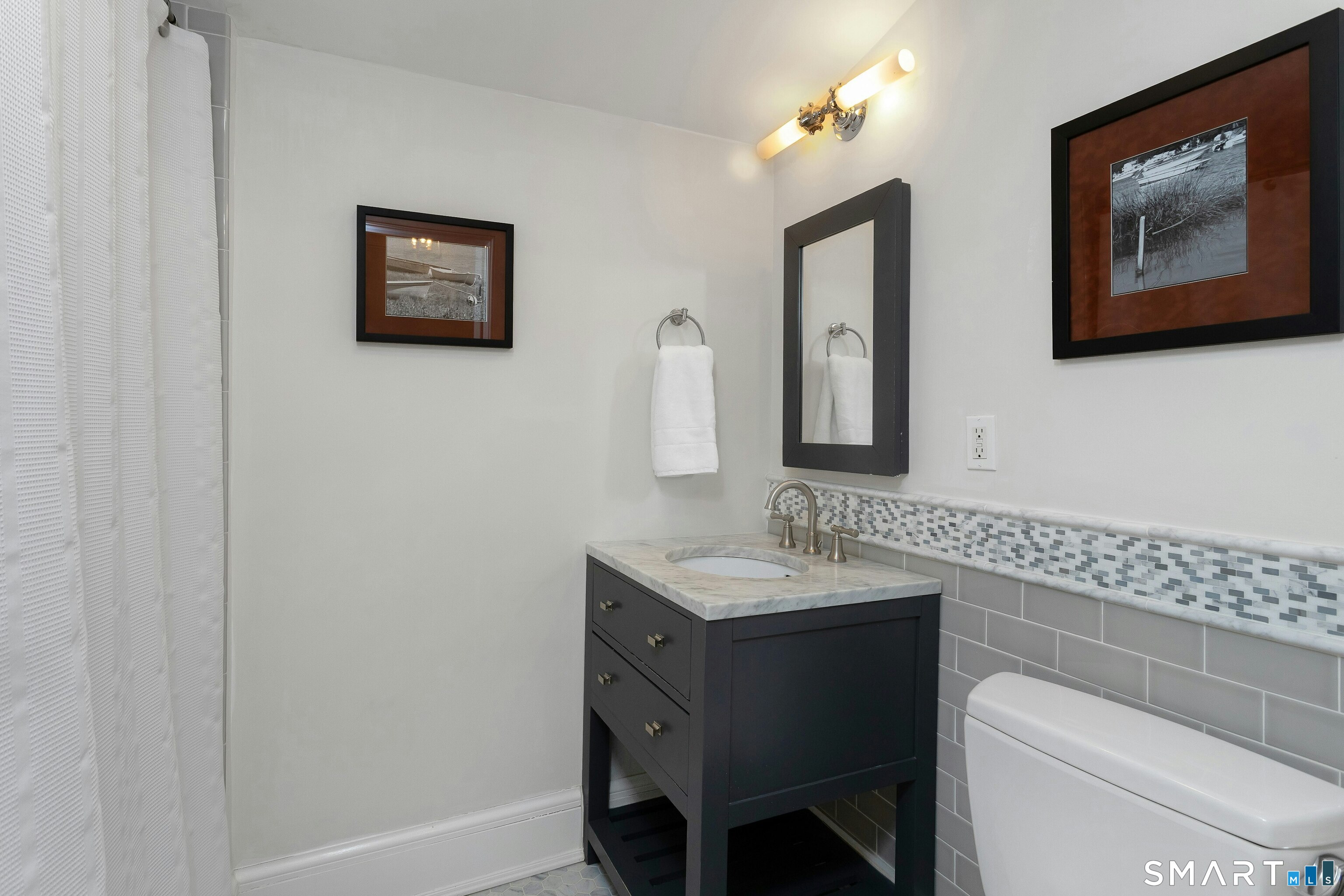 12 Walmsley Road Darien, CT 06820 - Photo 27 of 37