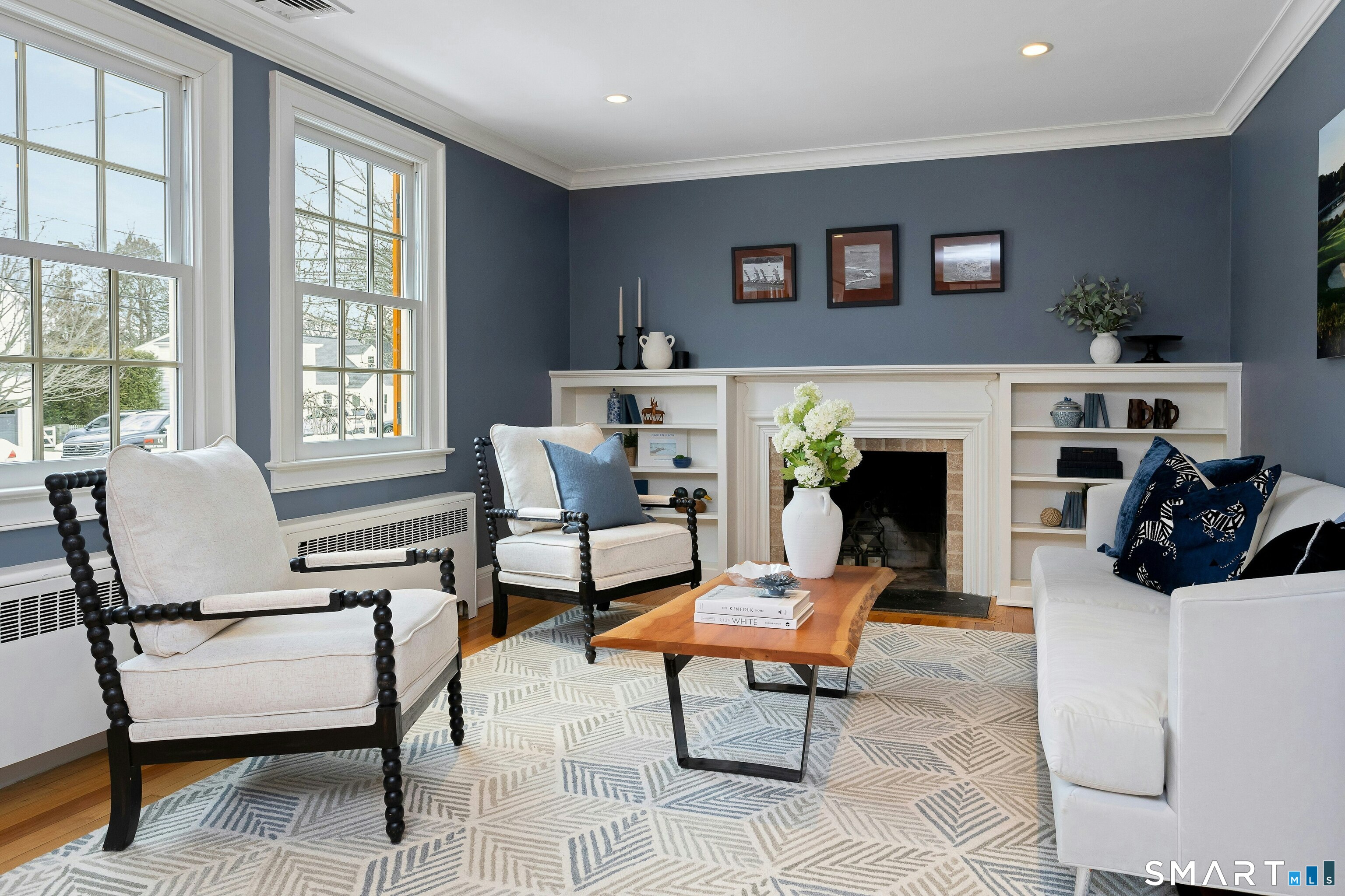 12 Walmsley Road Darien, CT 06820 - Photo 3 of 37