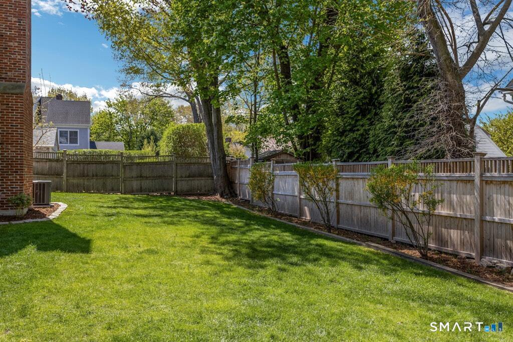 12 Walmsley Road Darien, CT 06820 - Photo 34 of 37