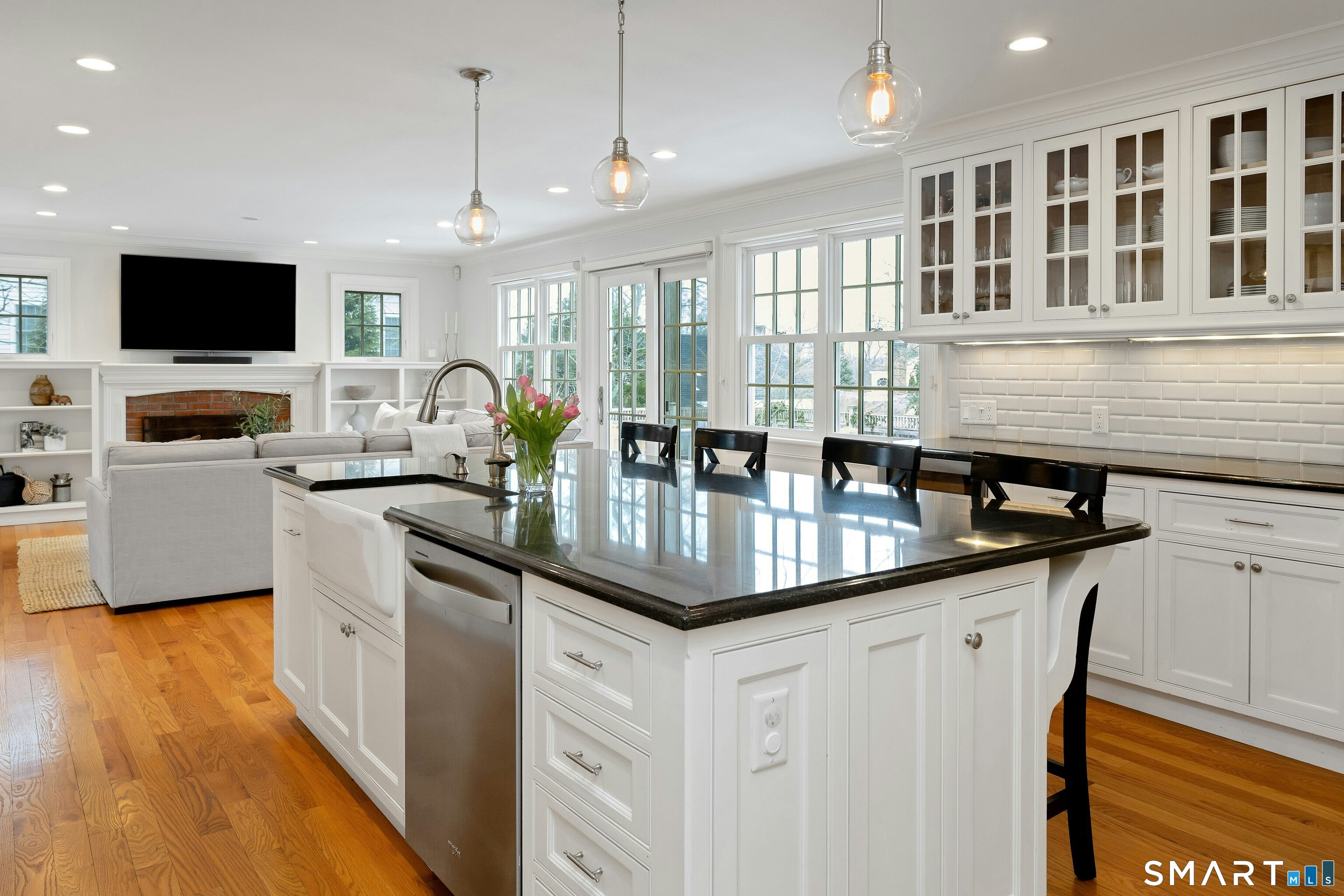 12 Walmsley Road Darien, CT 06820 - Photo 10 of 37