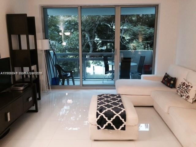 1500 Bay Road, Unit 246S Miami Beach, FL 33139 - Photo 3 of 10