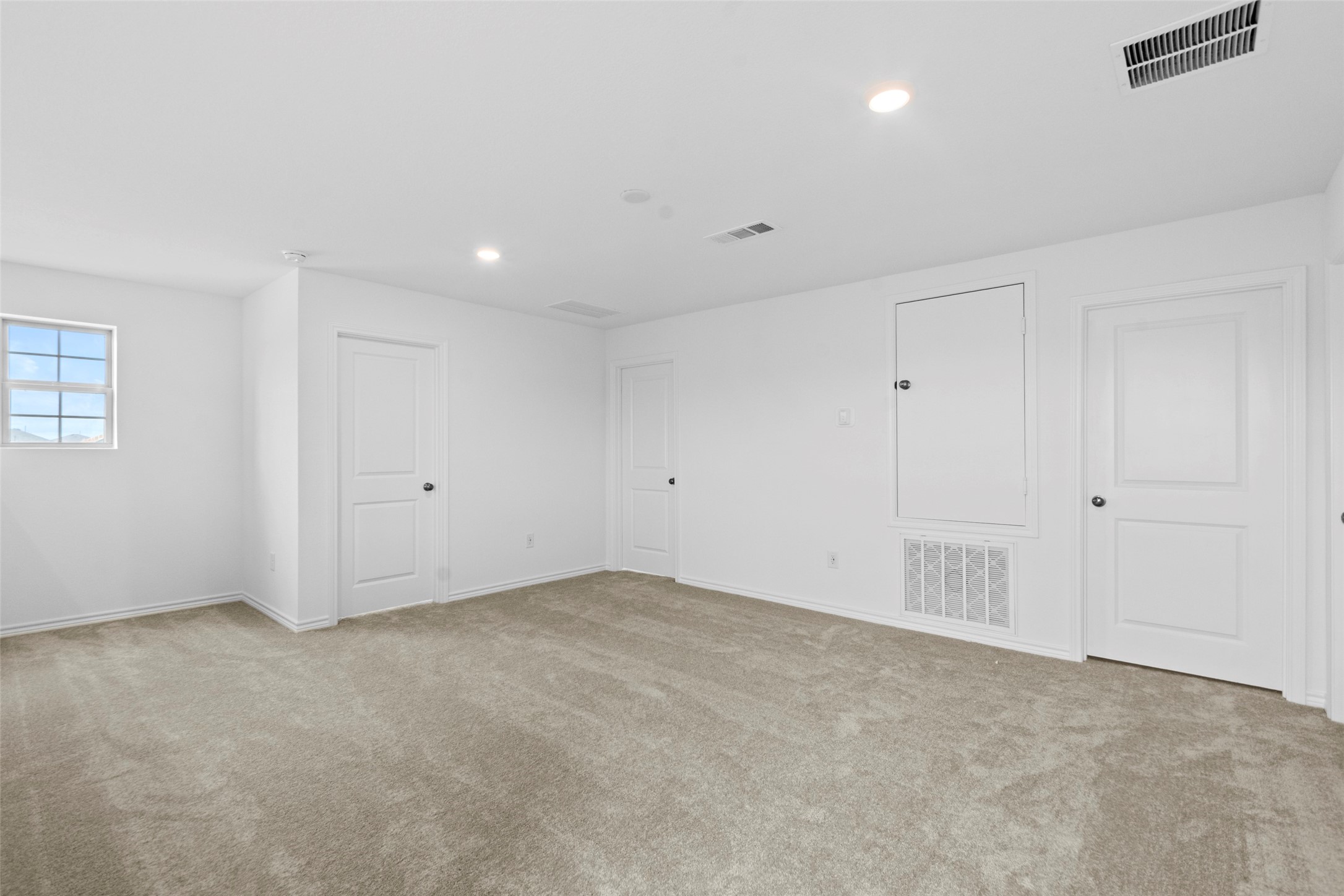 15226 Canyon Rapids Road Conroe, TX 77302 - Photo 14 of 29