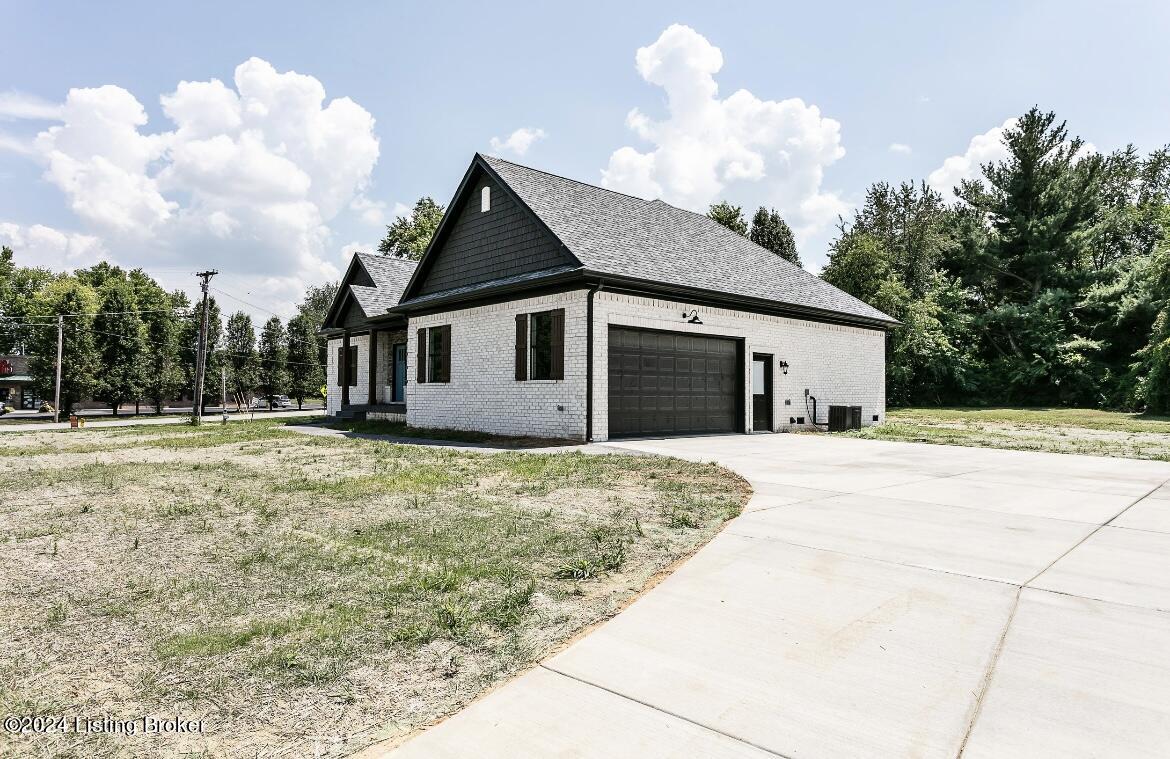 5115 Springfield Road Bardstown, KY 40004 - Photo 2 of 10 IMG_8490