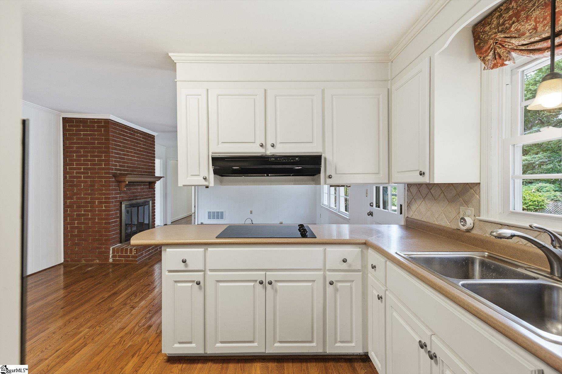 106 Del Norte Road Greenville, SC 29615 - Photo 13 of 42