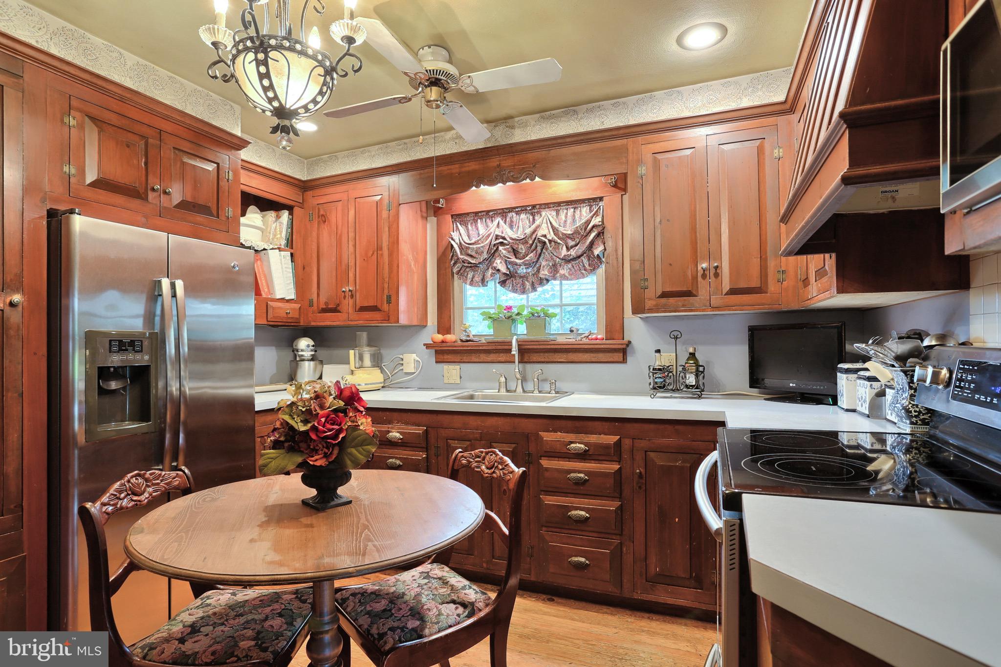 1923 South Forge Road Palmyra, PA 17078 - Photo 7 of 40 Gallery Image 7