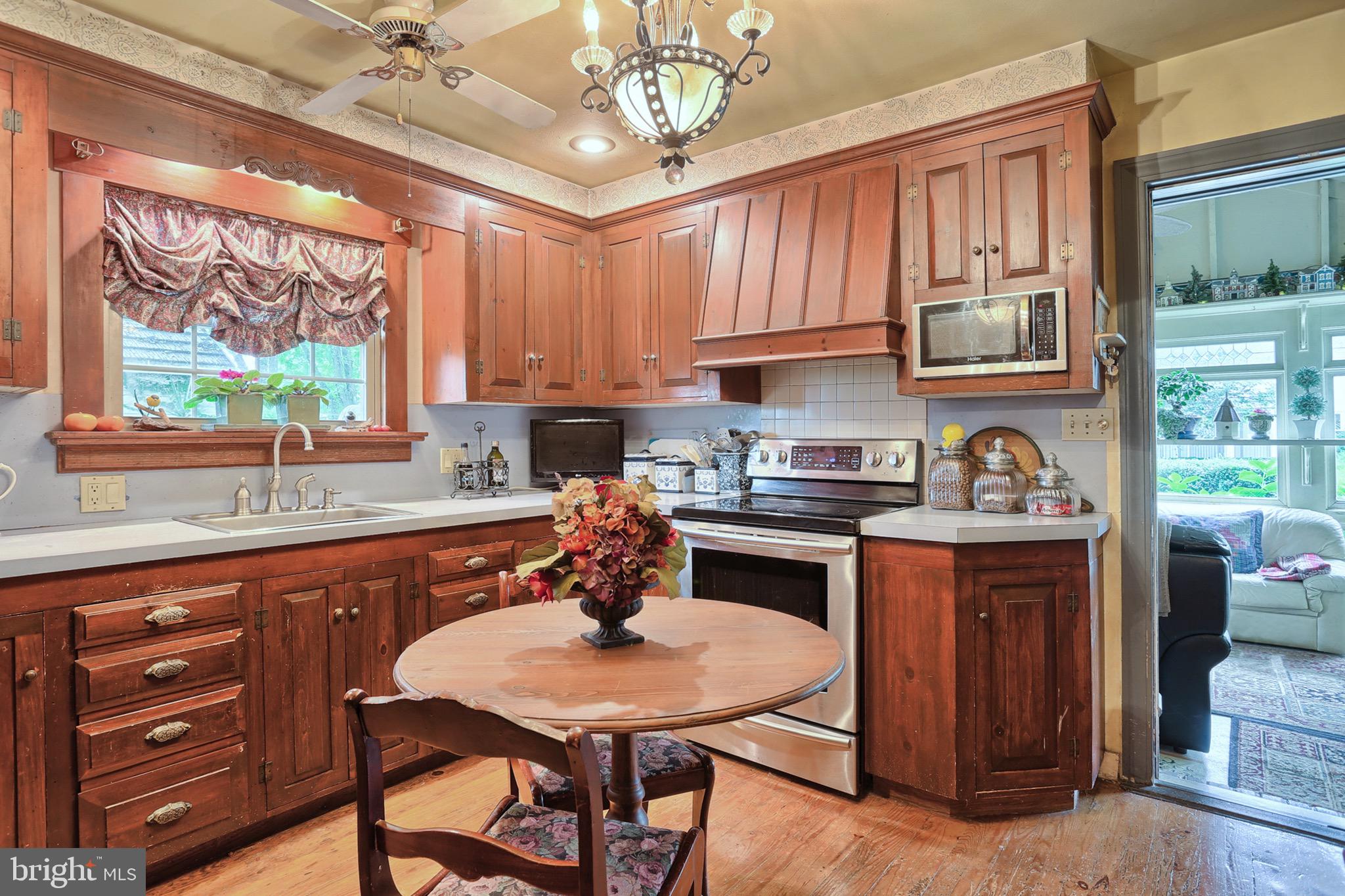1923 South Forge Road Palmyra, PA 17078 - Photo 9 of 40 Gallery Image 9