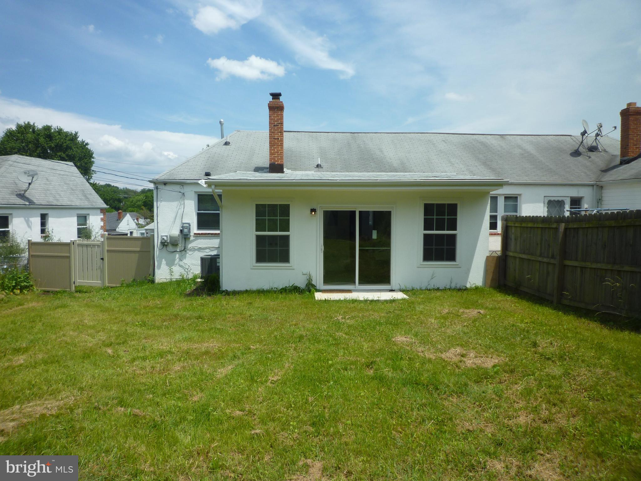 418 Elmwood Road Baltimore, MD 21206 - Photo 10 of 56 Gallery Image 10