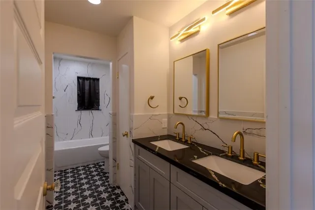 $398,000 | 194 Live Oak Street, Mandeville, LA 70448