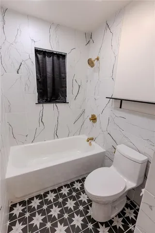 $398,000 | 194 Live Oak Street, Mandeville, LA 70448