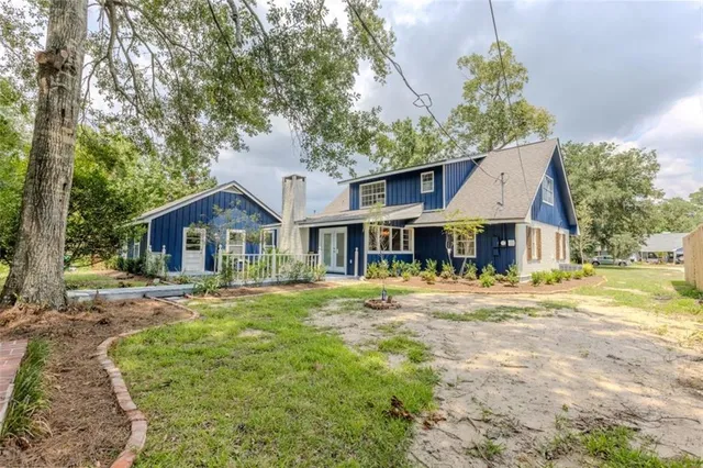 $398,000 | 194 Live Oak Street, Mandeville, LA 70448