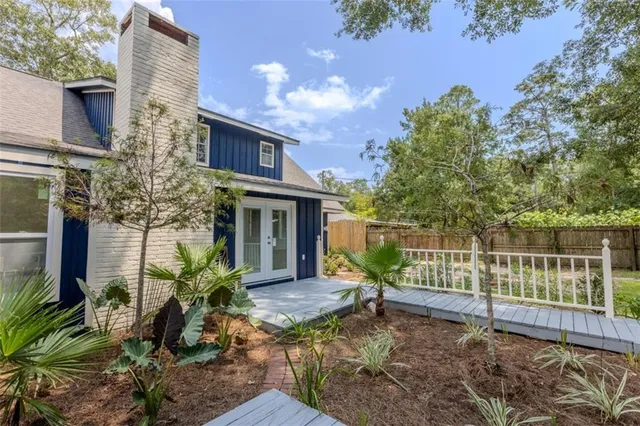 $398,000 | 194 Live Oak Street, Mandeville, LA 70448