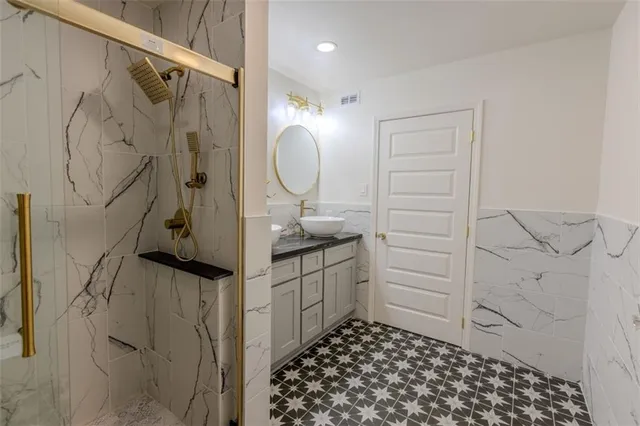 $398,000 | 194 Live Oak Street, Mandeville, LA 70448