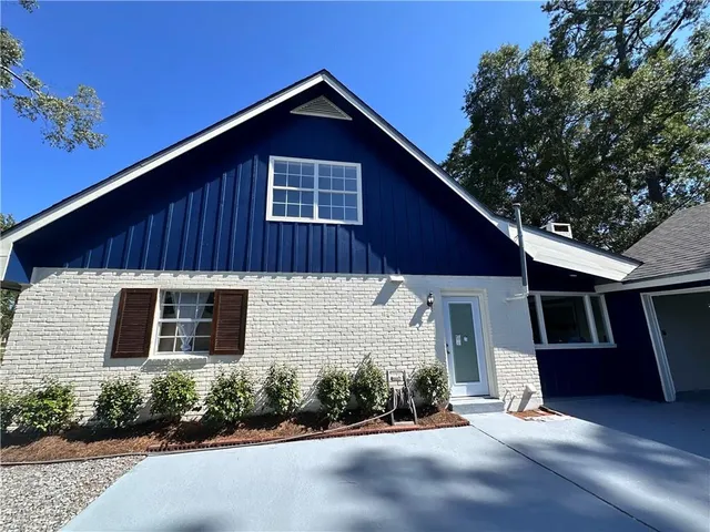 $398,000 | 194 Live Oak Street, Mandeville, LA 70448