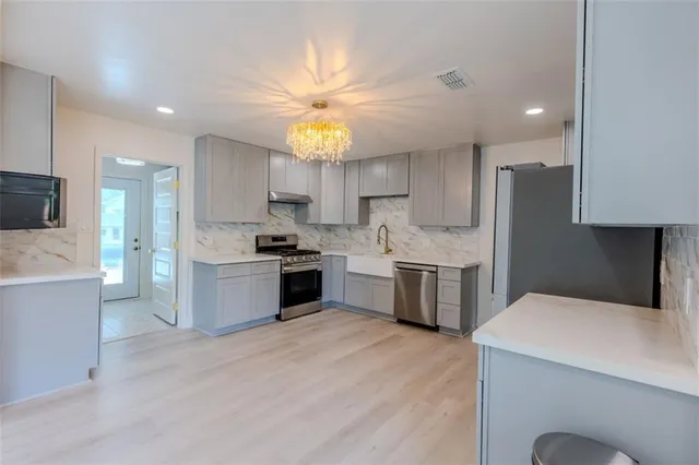 $398,000 | 194 Live Oak Street, Mandeville, LA 70448