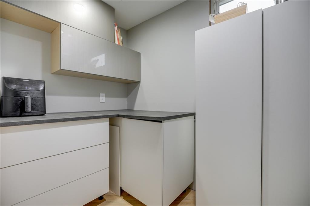 3945 Wicker Road Indianapolis, IN 46217 - Photo 14 of 33 Gallery Image 14