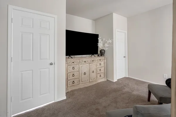 $2,000 | 9921 Spring Creek Road, Cleveland, TX 77327