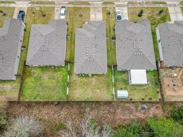 $2,100 | 9921 Spring Creek Road, Cleveland, TX 77327