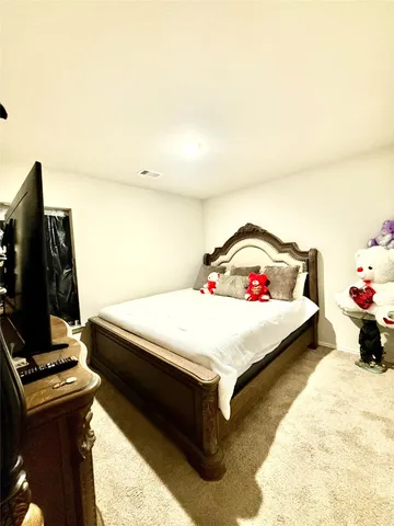 $2,200 | 9921 Spring Creek Road, Cleveland, TX 77327