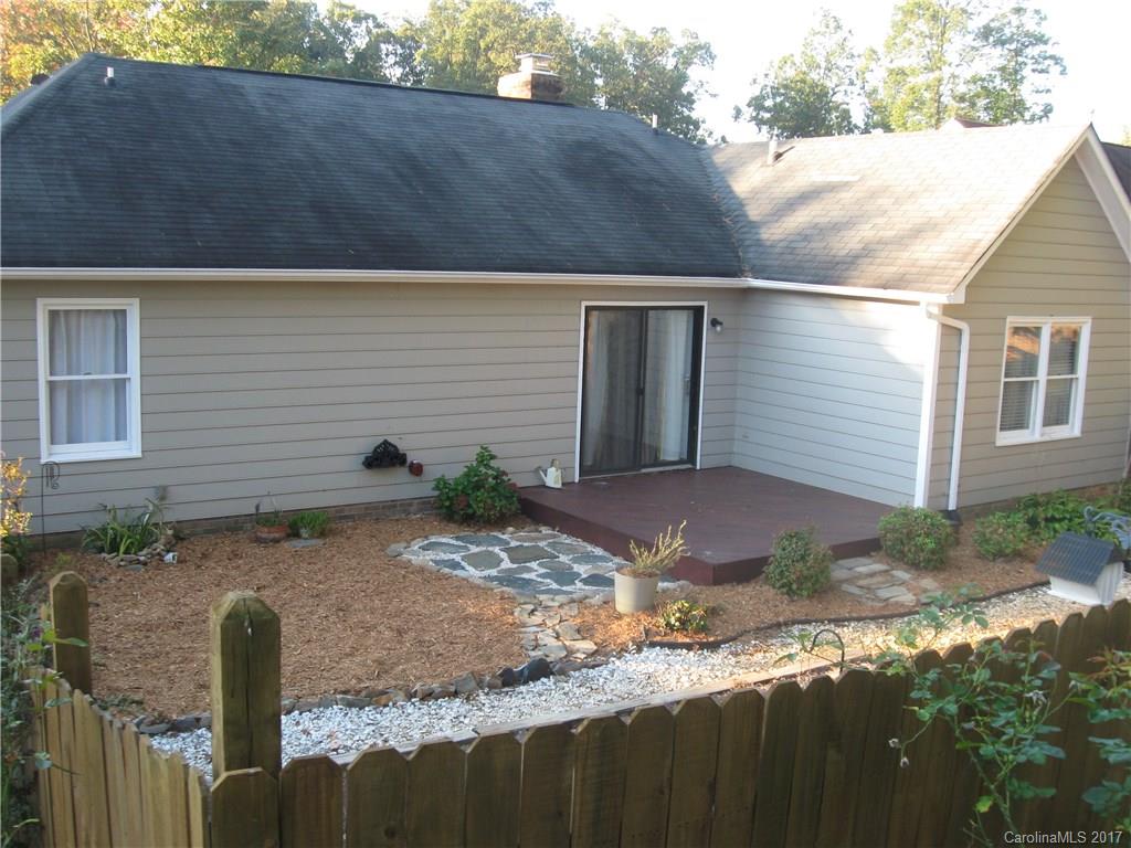 12515 Newstead Road Huntersville, NC 28078 - Photo 4 of 14 a view of backyard of house
