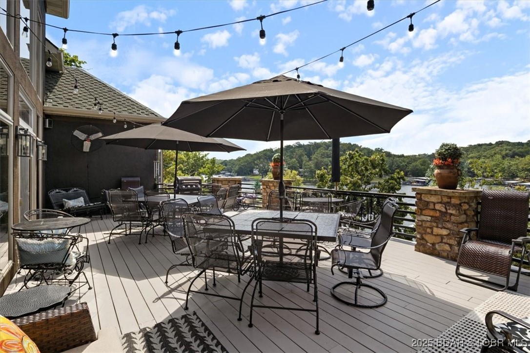 626 Grand Cove Road Sunrise Beach, MO 65079 - Photo 11 of 74 Great Entertaining Area