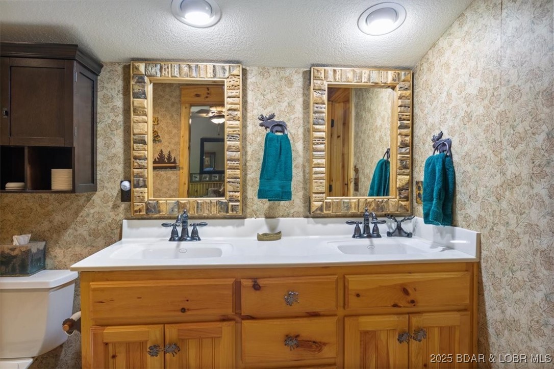 626 Grand Cove Road Sunrise Beach, MO 65079 - Photo 43 of 74 Guest Bath Jack and jills to 2 bedrooms