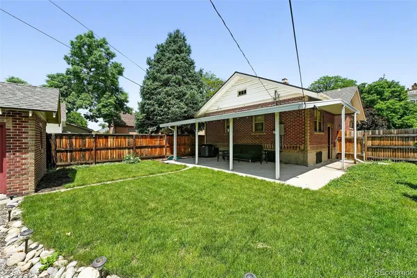 $689,000 | 2549 Holly Street, Denver, CO 80207