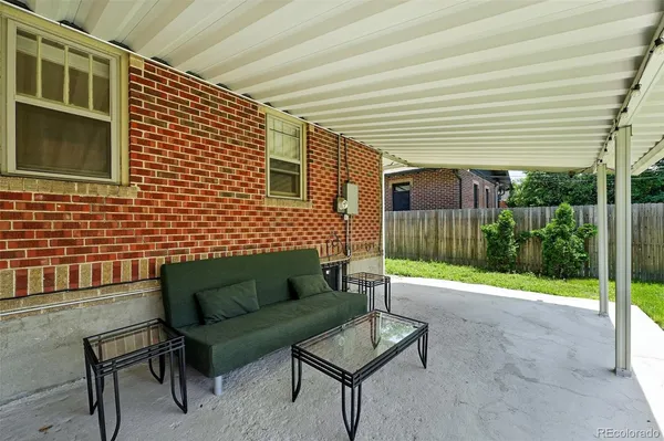 $689,000 | 2549 Holly Street, Denver, CO 80207