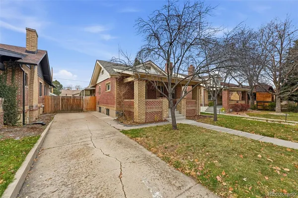 $689,000 | 2549 Holly Street, Denver, CO 80207