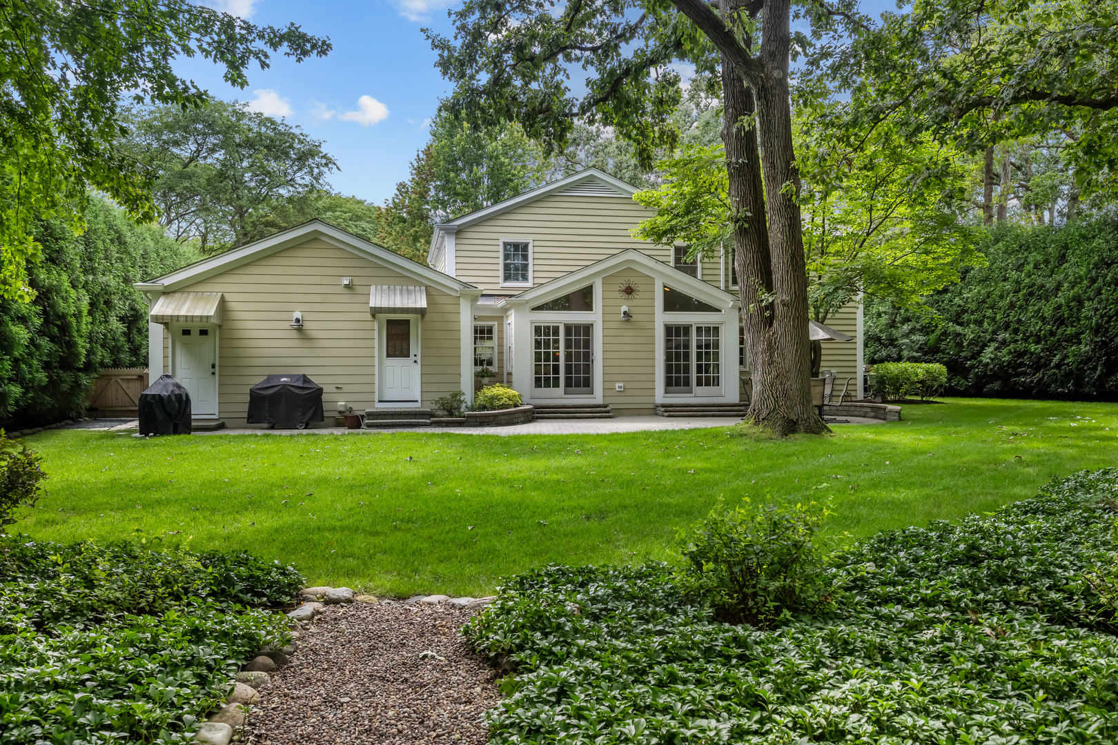 777 Cherokee Road Lake Forest, IL 60045 - Photo 32 of 36 Gallery Image 32