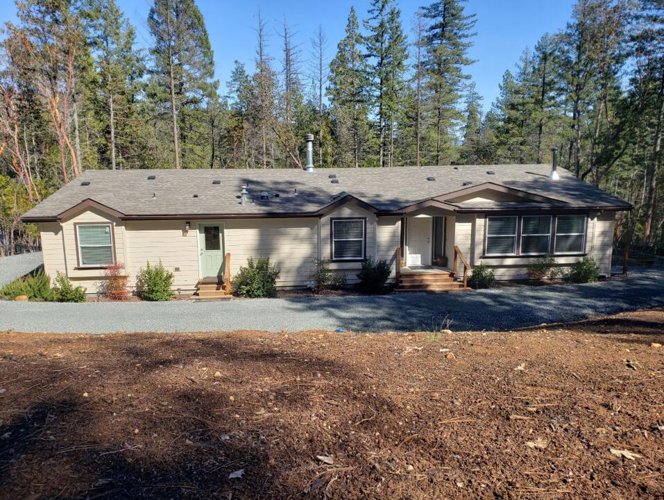 1875 Limpy Creek Road Grants Pass, OR 97527 - Photo 1 of 1 Front of house