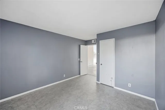 an empty room with window