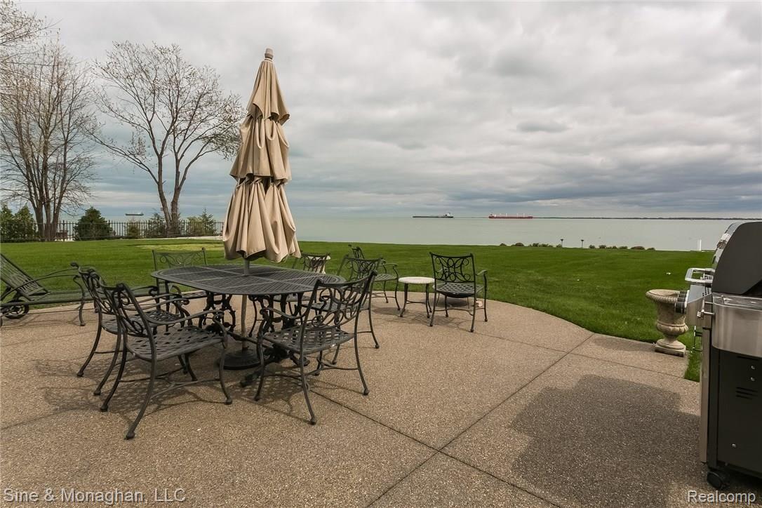 747 Whittier Road Grosse Pointe, MI 48230 - Photo 56 of 96 066-Patio-4039474-medium.jpg