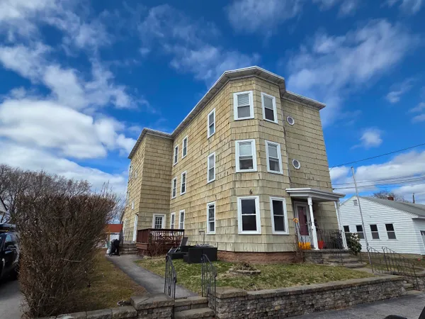 $740,000 | 11 Congress Street, Manchester, NH 03102