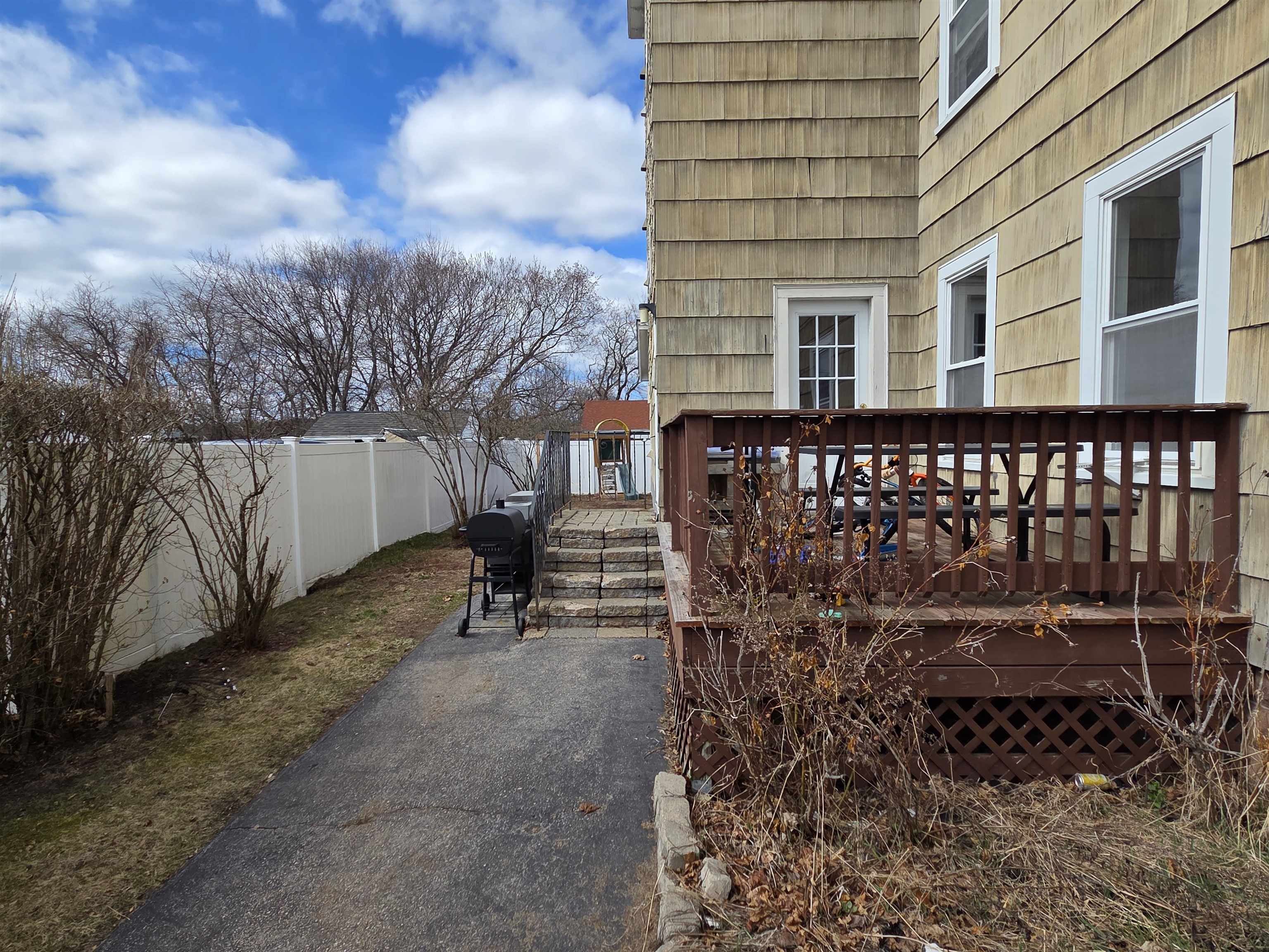 11 Congress Street Manchester, NH 03102 - Photo 4 of 23