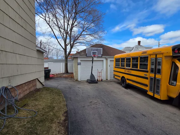 $740,000 | 11 Congress Street, Manchester, NH 03102