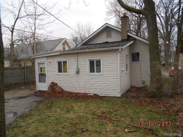 516 Stratford Road Ferndale, MI 48220 - Photo 4 of 16 Rear View