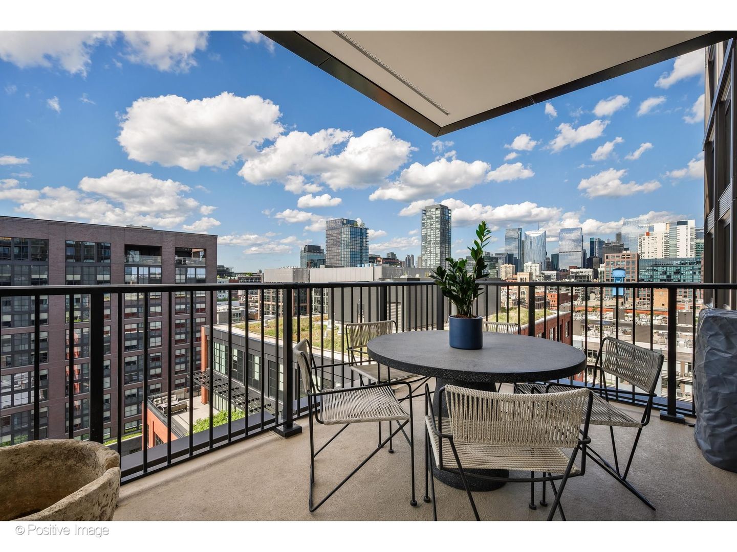 21 North May Street, Unit 1103 Chicago, IL 60607 - Photo 36 of 44