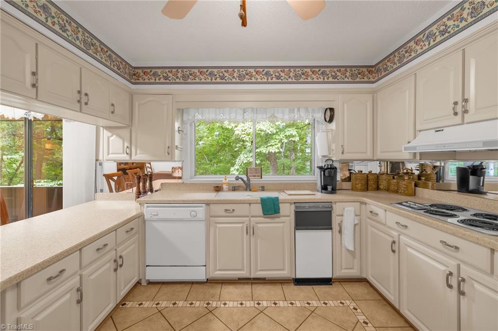 1358 Tellowee Road Eden, NC 27288 - Photo 18 of 45