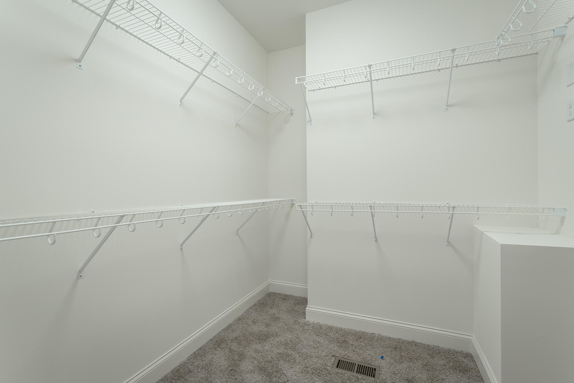 345 Maple Way Ringgold, GA 30736 - Photo 22 of 36 Master Closet