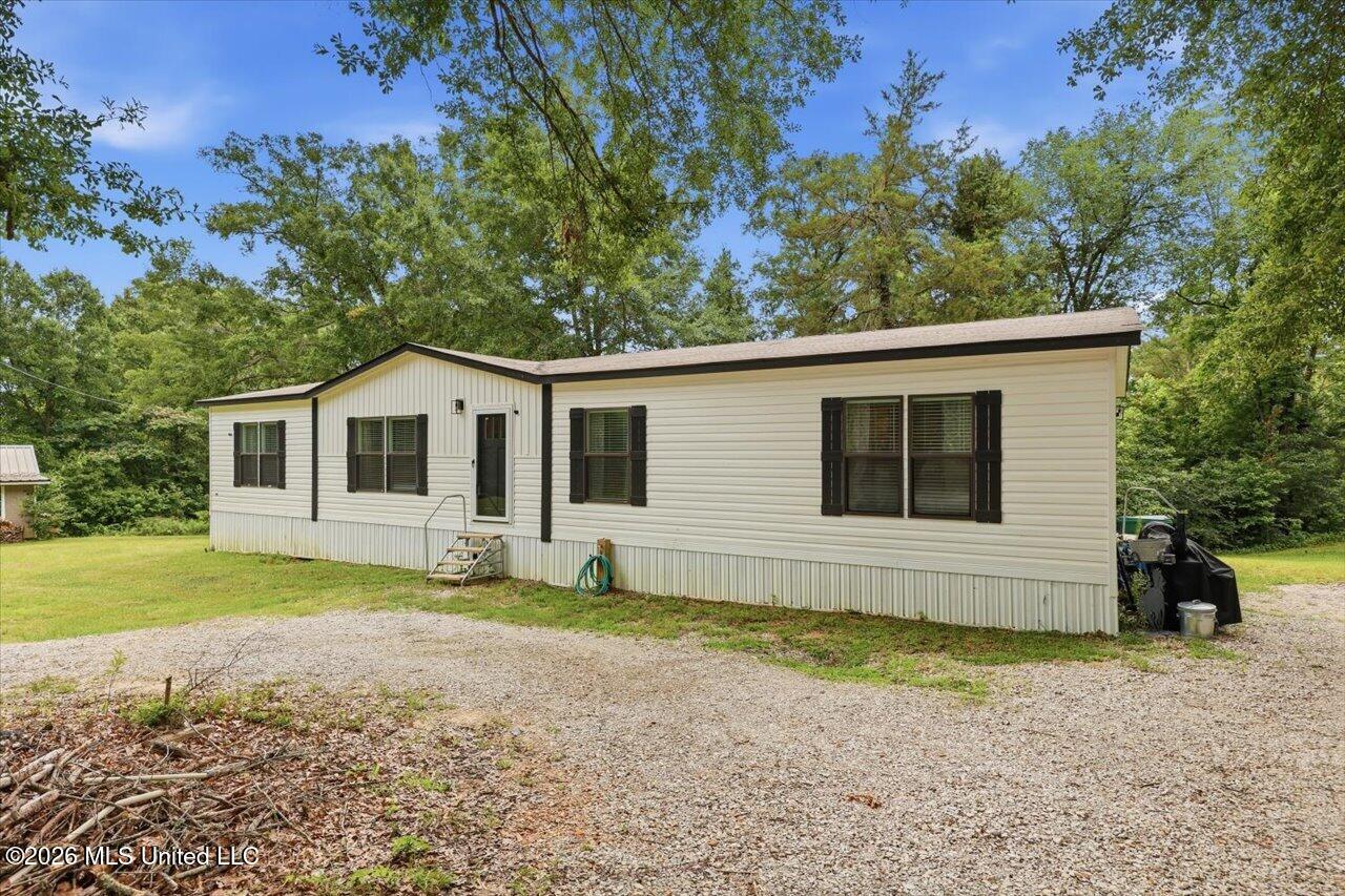 1130 Lyons Road Bolton, MS 39041 - Photo 2 of 50 02-1130 Lyons Rd _ Hometoursms.com